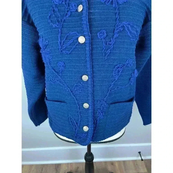 Vtg Tally-Ho Cardigan Jacket Embroidered Floral Navy Blue Knitted Women's M - Picture 3 of 14